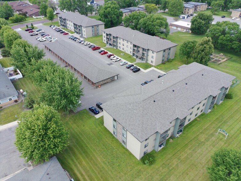 160-180 Homestead Rd, Mankato, MN à vendre - Photo de l’immeuble – Image 2 sur 17