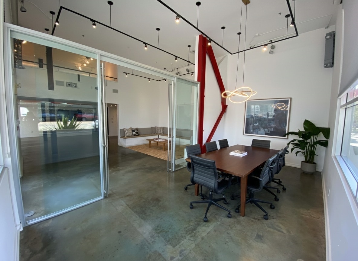 608-610 Main St, Venice, CA 90291 - Lot 608 -  - Photo intérieure - Image 2 of 6