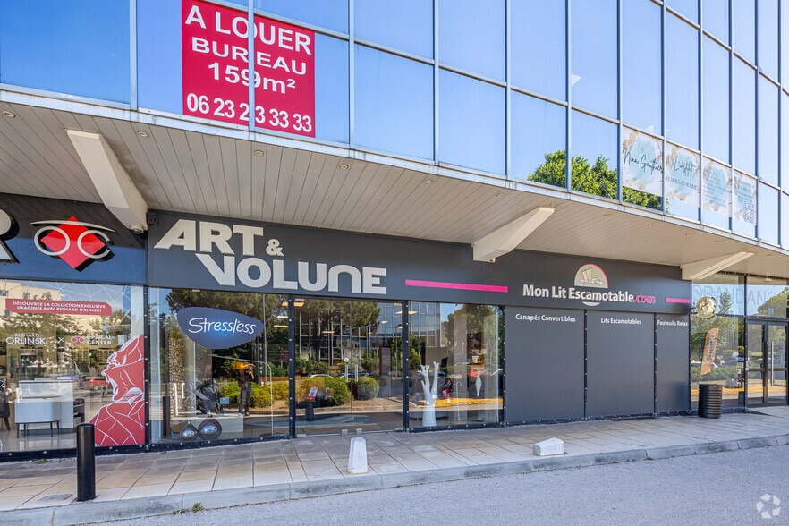 Bureau dans Marseille à louer - Photo de l’immeuble – Image 2 sur 6