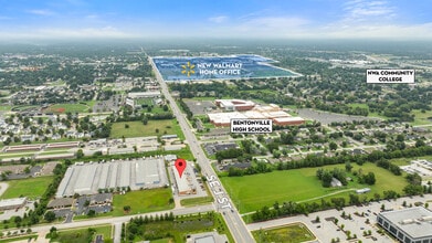 2200 SE J St, Bentonville, AR à louer Photo intérieure– Image 2 sur 20