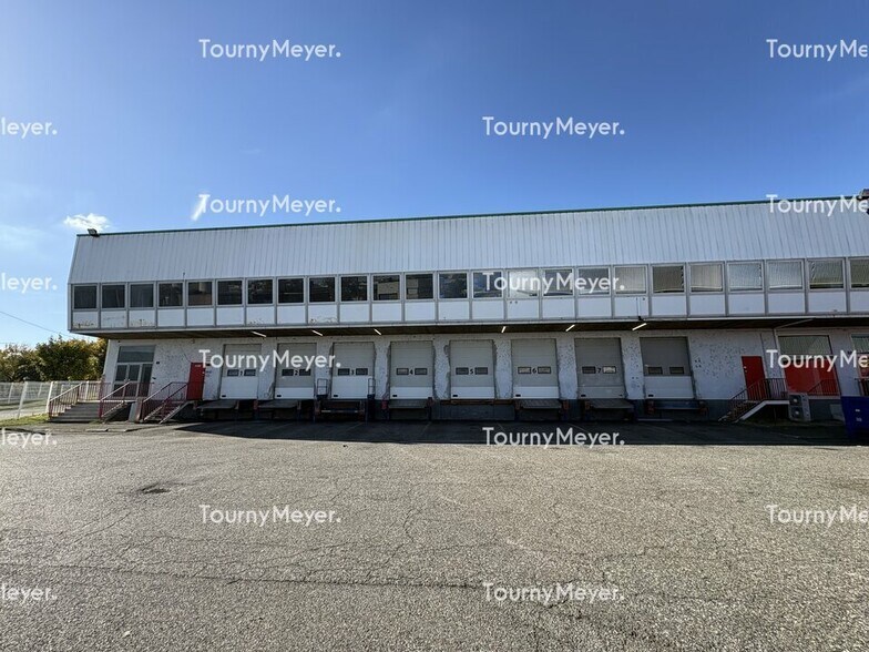 8 Avenue De Fondeyre, Toulouse à louer - Photo de l’immeuble – Image 2 sur 9