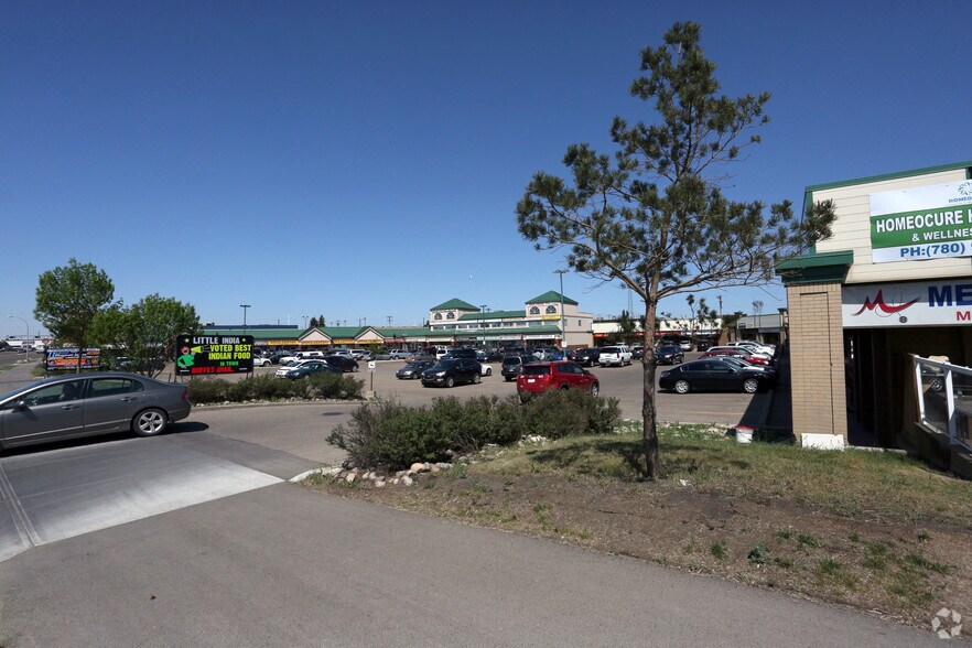 9218 34 Av NW, Edmonton, AB à vendre - Photo de l’immeuble – Image 3 sur 5
