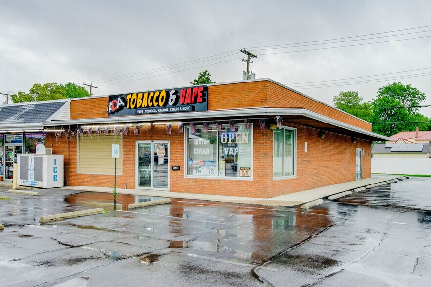 304 S Main St, Ada, OH à vendre - Photo de l’immeuble – Image 2 sur 27