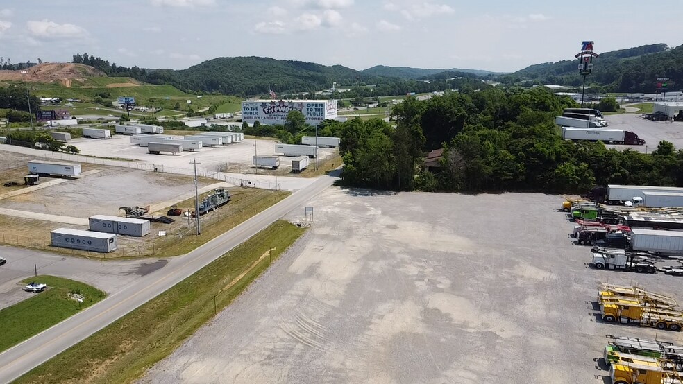 14300 Hickory Creek rd, Lenoir City, TN à louer - Photo de l’immeuble – Image 2 sur 5