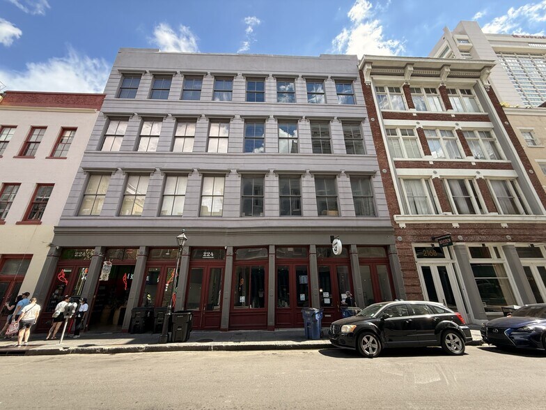 222-224 Chartres St, New Orleans, LA à vendre - Photo de l’immeuble – Image 1 sur 12