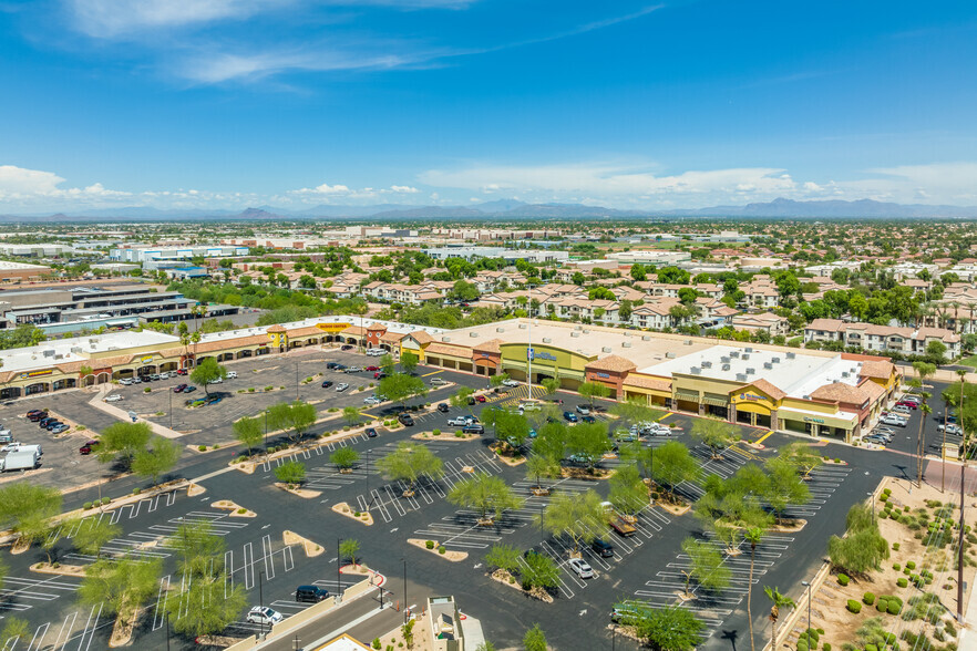 2041-2091 N Arizona Ave, Chandler, AZ à louer - Photo de l’immeuble – Image 1 sur 6
