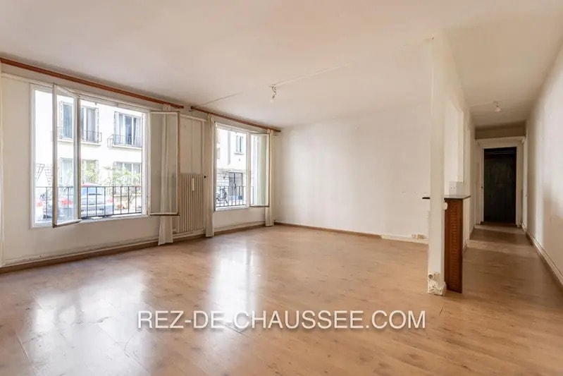Immeuble residentiel dans Paris à vendre - Photo intérieure – Image 3 sur 10
