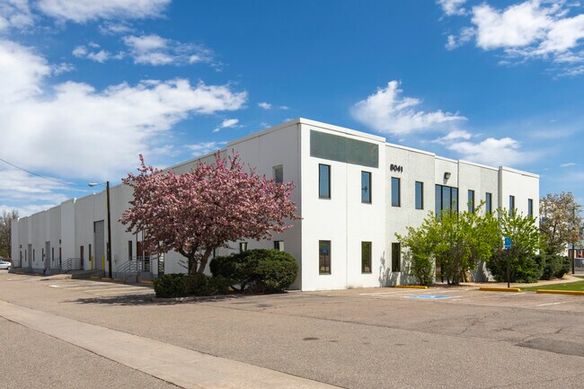 Plus de détails pour 8141 W I-70 Frontage Rd, Arvada, CO - Industriel/Logistique à louer