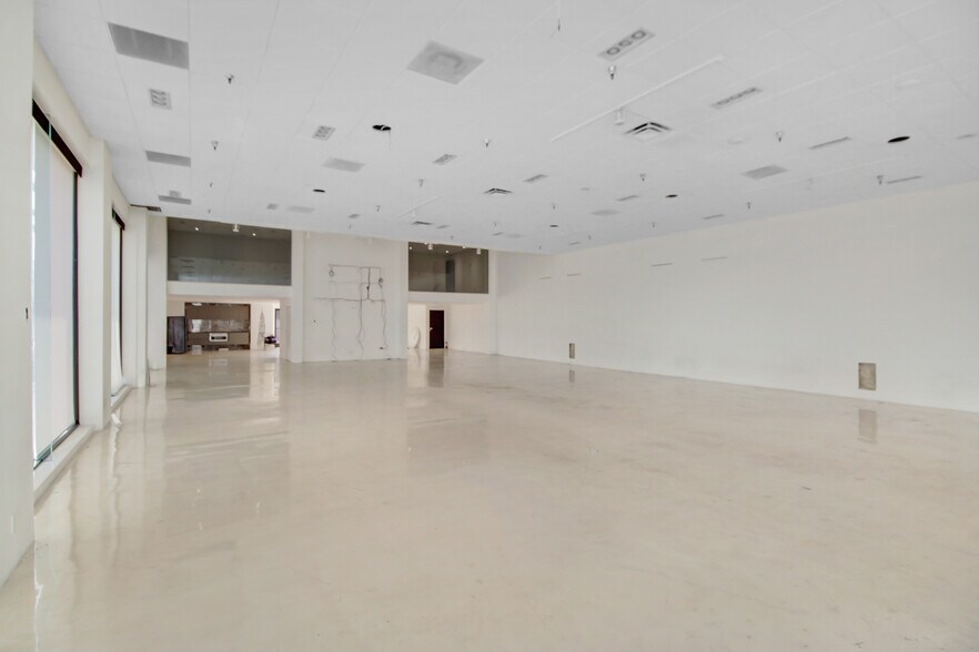 9030 Wilshire Blvd, Beverly Hills, CA à louer - Photo intérieure – Image 2 sur 14