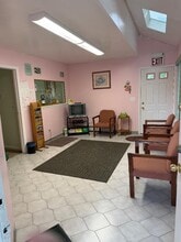 973 Targee St, Staten Island, NY à louer Photo intérieure– Image 1 sur 6