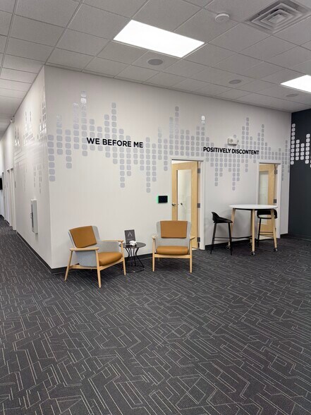 200 Paper Pl, Mosinee, WI à louer - Photo intérieure – Image 2 sur 10