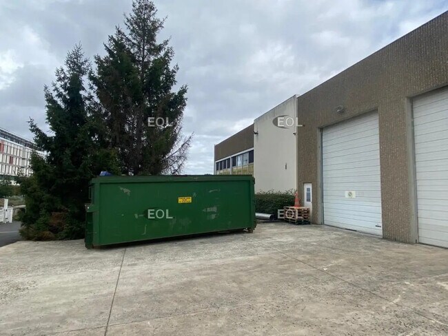 Plus de détails pour Industriel/Logistique à louer