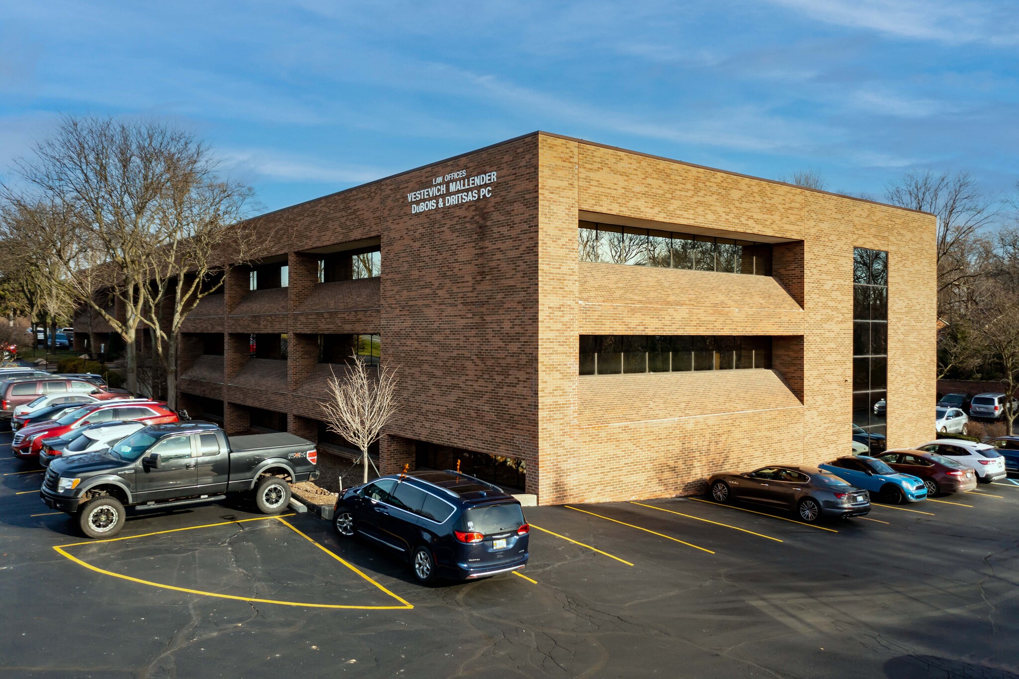 6905 Telegraph Rd, Bloomfield Hills, MI à louer Photo de l’immeuble– Image 1 sur 1