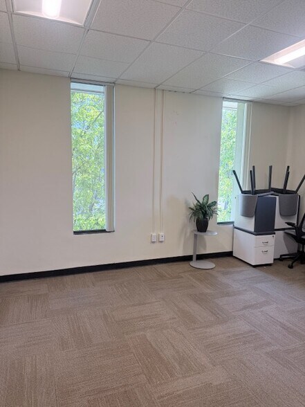 1887 Monterey Hwy, San Jose, CA à louer - Photo intérieure – Image 2 sur 11