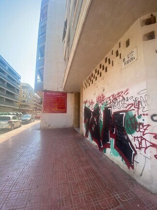 Plus de détails pour Local commercial à vendre