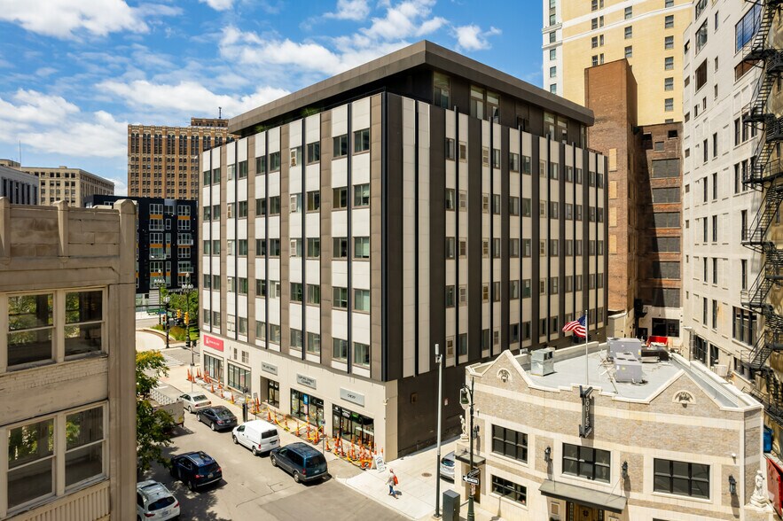 1514 Washington Blvd, Detroit, MI à louer - Photo de l’immeuble – Image 3 sur 15
