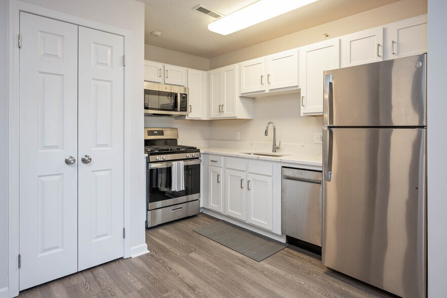 7410 Forest Trl, Victor, NY à vendre - Photo de l’immeuble – Image 2 sur 21