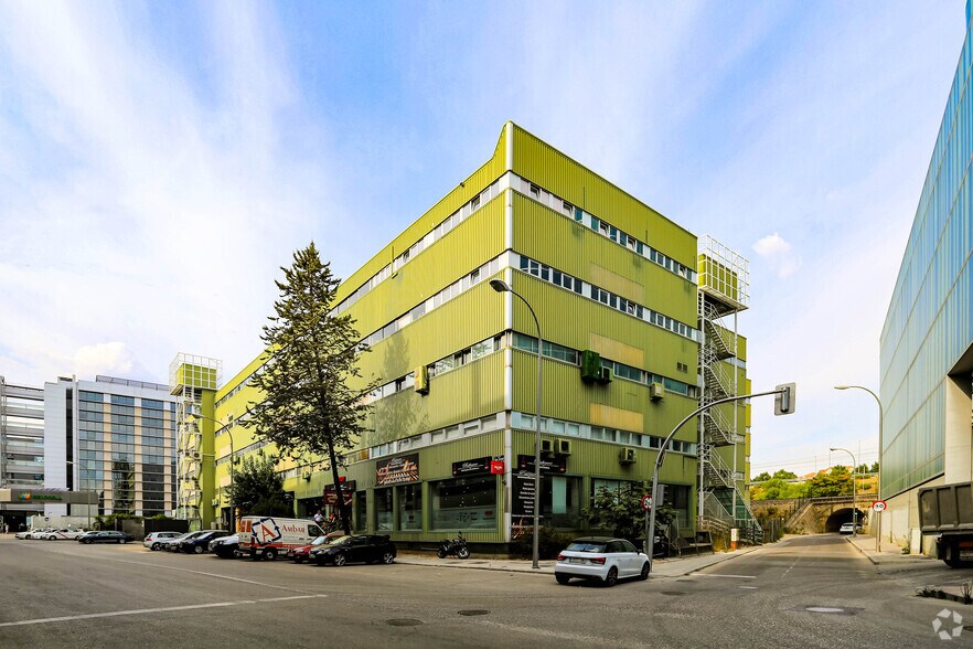 Calle Tomás Redondo, 3, Madrid, Madrid à louer - Photo de l’immeuble – Image 2 sur 4