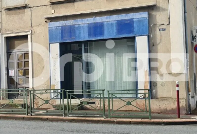 Local commercial dans Commentry à louer Photo de l’immeuble– Image 1 sur 7