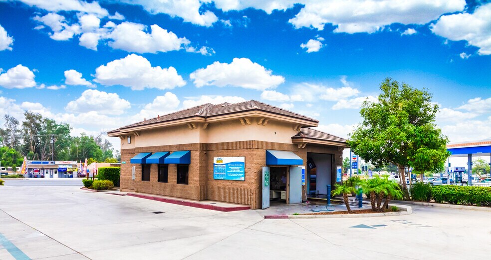 8675 Limonite Ave, Jurupa Valley, CA à vendre - Photo de l’immeuble – Image 3 sur 18