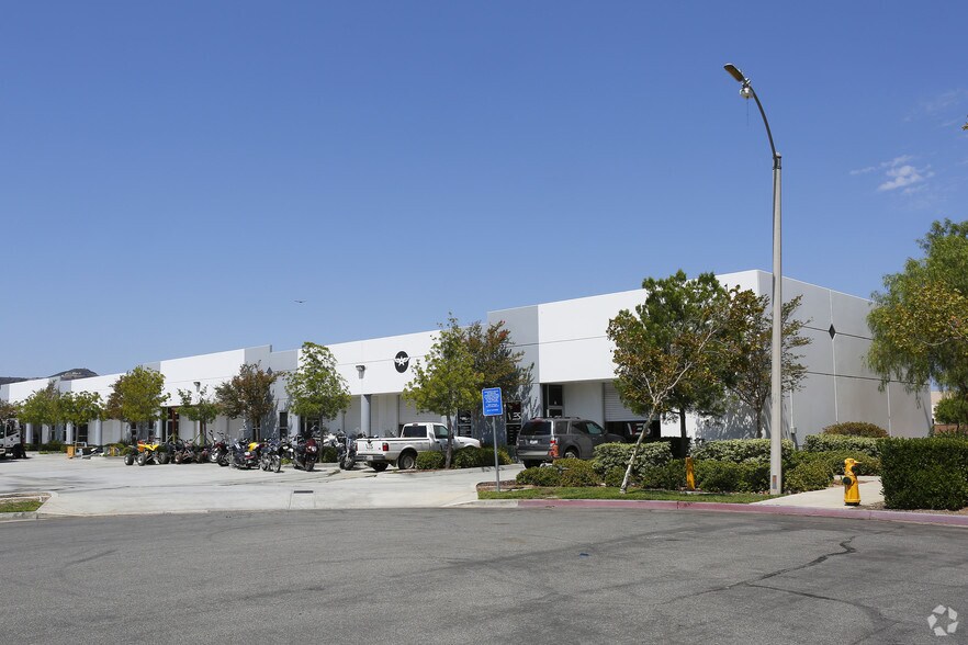 26371 Beckman Ct, Murrieta, CA à louer - Photo de l’immeuble – Image 3 sur 7