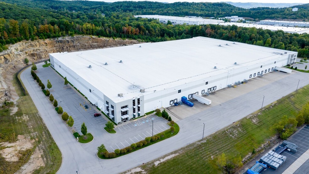 421 Park Loop Rd, Shepherdsville, KY à louer - Photo de l’immeuble – Image 3 sur 10