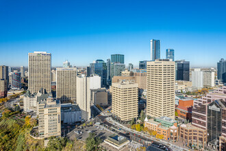 9888 Jasper Ave NW, Edmonton, AB - VUE AÉRIENNE  vue de carte - Image1