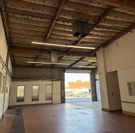 390 Swift Ave, South San Francisco, CA 94080 - Lot 13 - - Photo intérieure - Image 2 of 2
