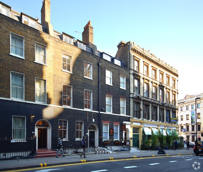 26 Bloomsbury St, Londres à louer - Photo de l’immeuble – Image 2 sur 5