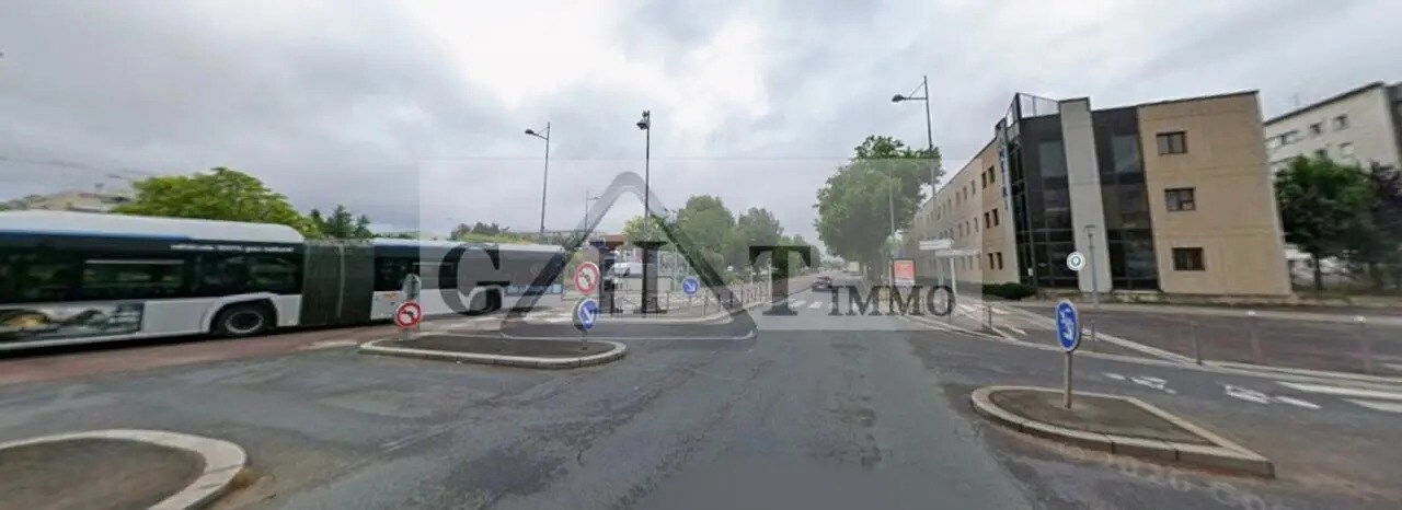 Bureau dans Bonneuil-sur-Marne à louer Photo de l’immeuble– Image 1 sur 6