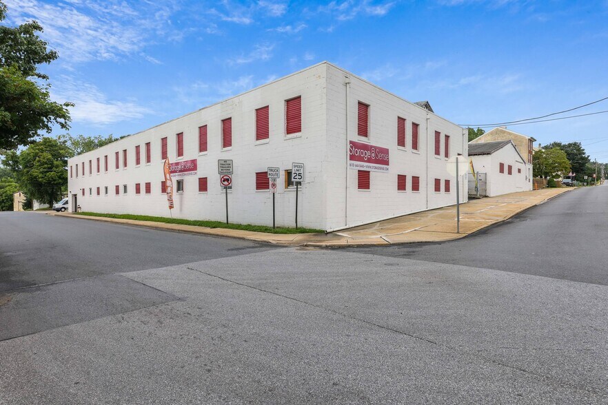 115 6th St, Upland, PA à louer - Photo de l’immeuble – Image 2 sur 8