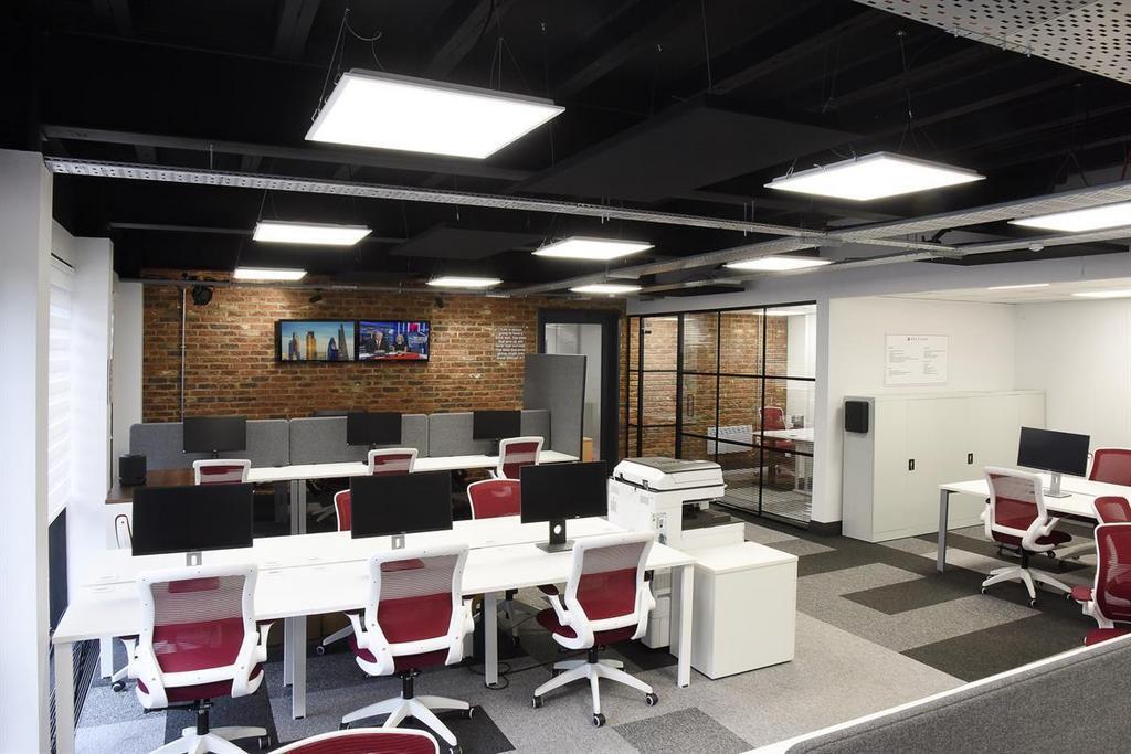 Newtown Rd, Henley On Thames à louer Photo de l’immeuble– Image 1 sur 4