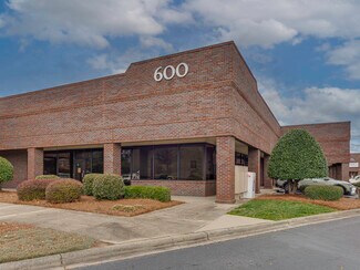 Plus de détails pour 600 Towne Centre Blvd, Pineville, NC - Bureau, Local d'activités à louer