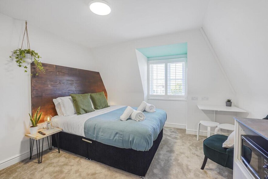 8 Cheriton Pl, Folkestone à vendre - Photo de l’immeuble – Image 2 sur 13