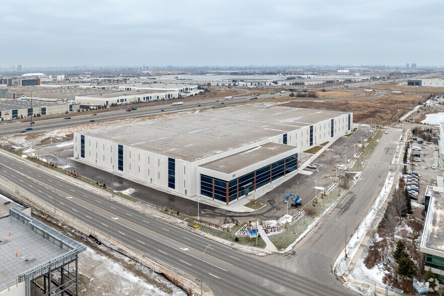 351 New Enterprise Way, Vaughan, ON à louer - Aérien – Image 3 sur 3