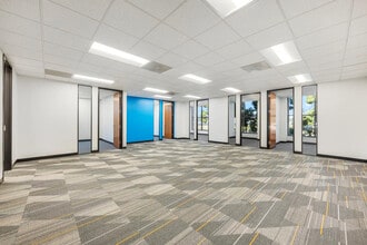 3636 Nobel Dr, San Diego, CA à louer Photo intérieure– Image 1 sur 7