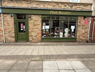 Plus de détails pour 3 Church Walk, St Neots - Local commercial à louer