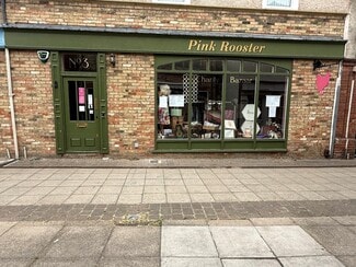Plus de détails pour 3 Church Walk, St Neots - Local commercial à louer