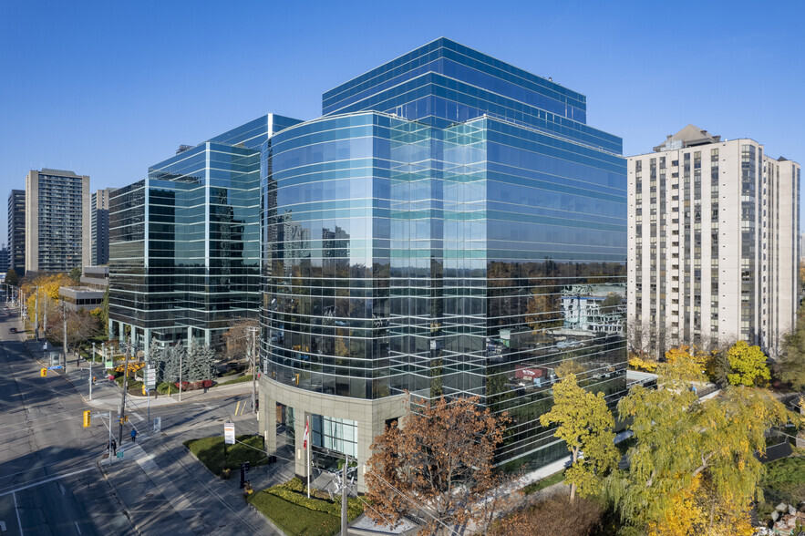 110 Sheppard Ave E, Toronto, ON à louer - Photo principale – Image 1 sur 5