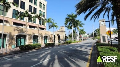 814 Ponce de Leon Blvd, Coral Gables, FL à louer - Vidéo sur l’annonce professionnelle 