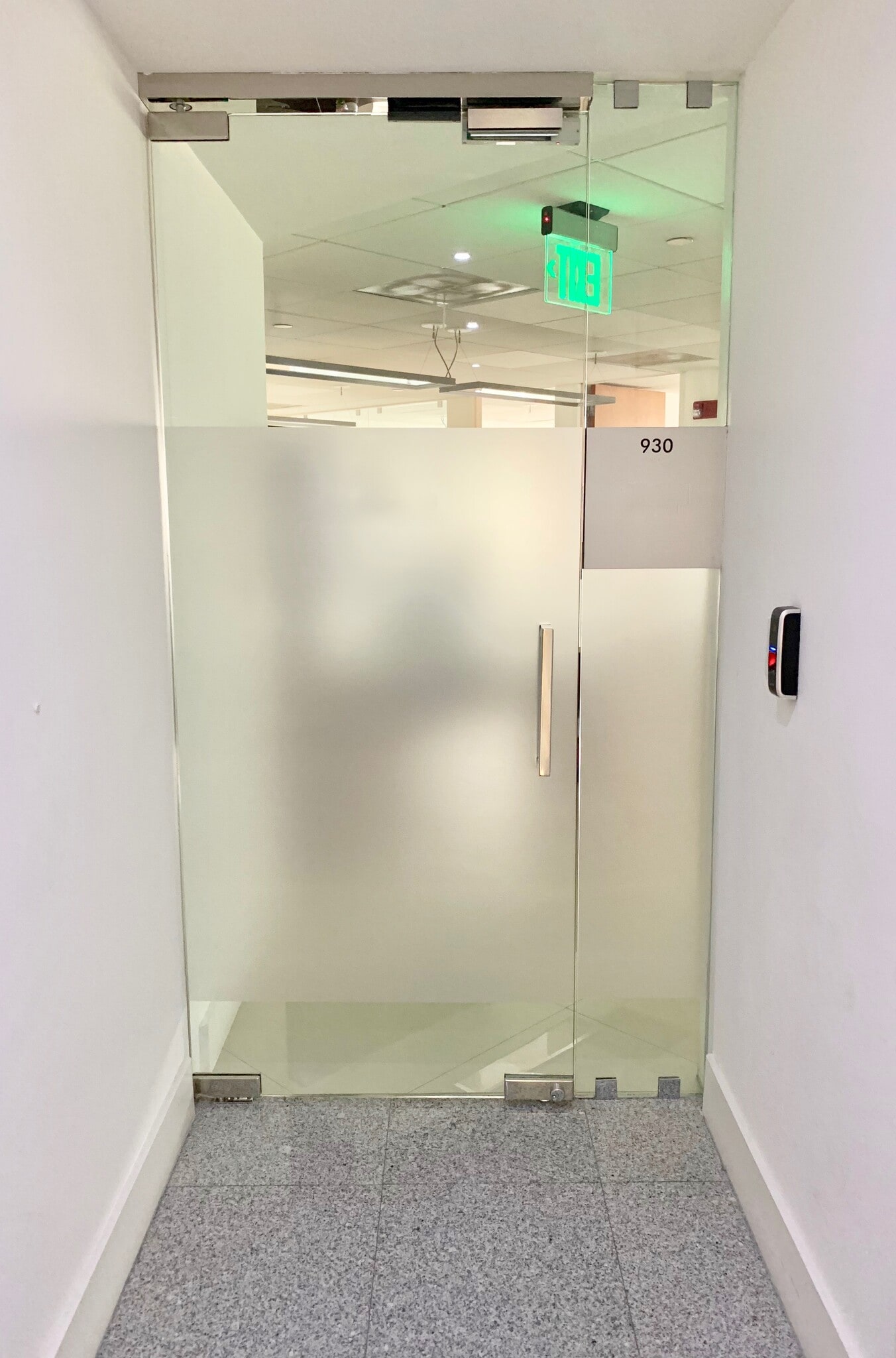 2100 Ponce De Leon Blvd, Coral Gables, FL à louer Photo intérieure– Image 1 sur 14