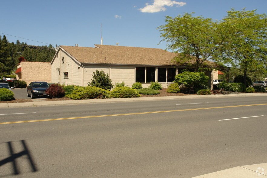 1628 W Five Mile Rd, Spokane, WA à vendre - Photo de l’immeuble – Image 2 sur 7