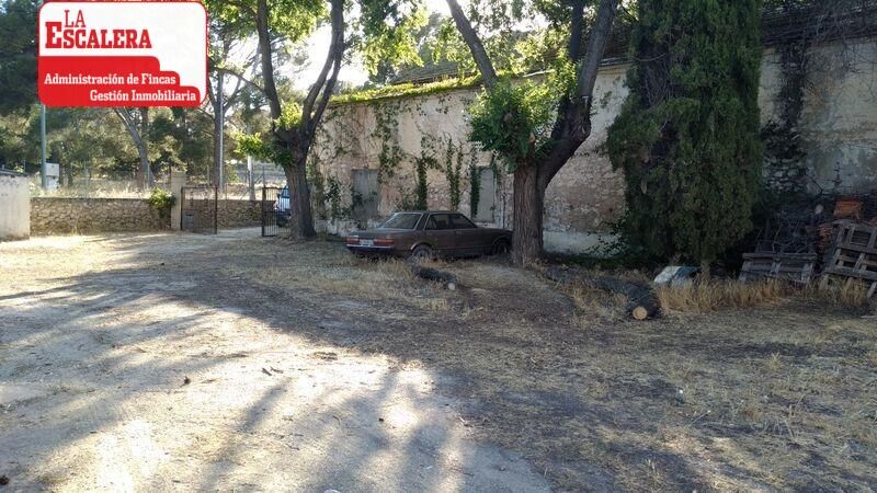 Industriel/Logistique dans Castalla, Alicante à vendre - Photo de l’immeuble – Image 2 sur 11