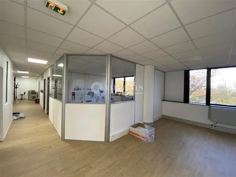 Bureau dans Rosny-sous-Bois à louer - Photo de l’immeuble – Image 3 sur 6