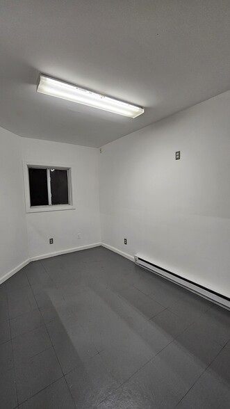 105 Cedar Brook Rd, Sicklerville, NJ à louer - Photo de l’immeuble – Image 3 sur 10