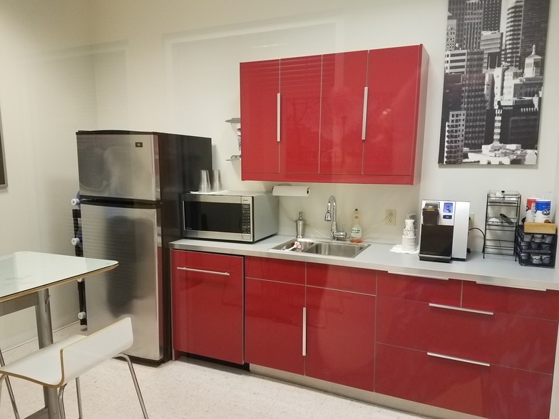 5010 E Warner Rd, Phoenix, AZ à louer - Photo intérieure – Image 3 sur 15