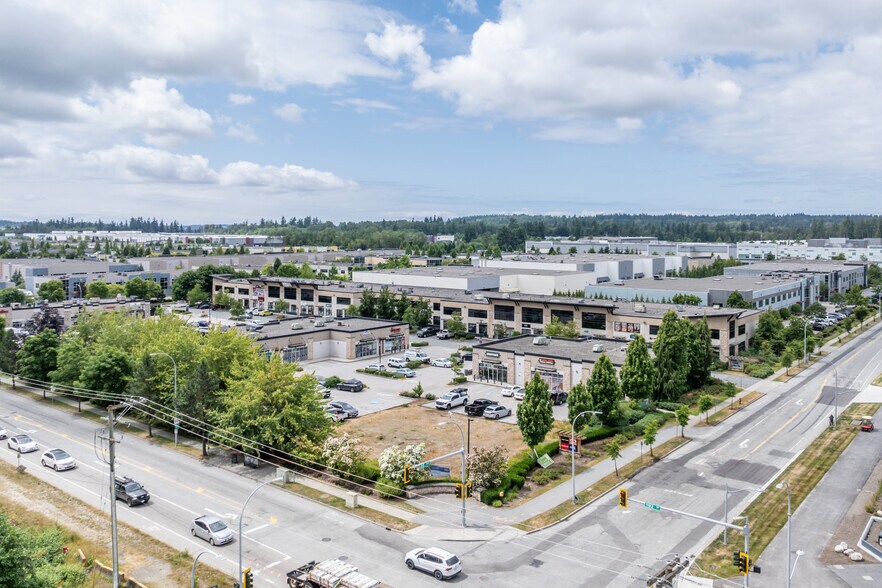2735 192 St, Surrey, BC à louer - Photo de la construction – Image 2 sur 6