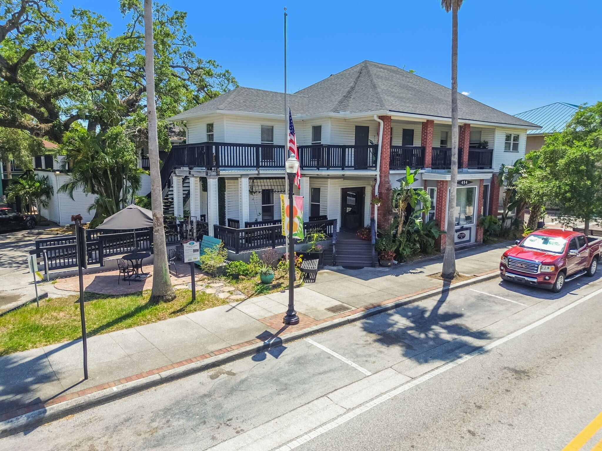 454 Main St, Safety Harbor, FL à vendre Photo de l’immeuble– Image 1 sur 34