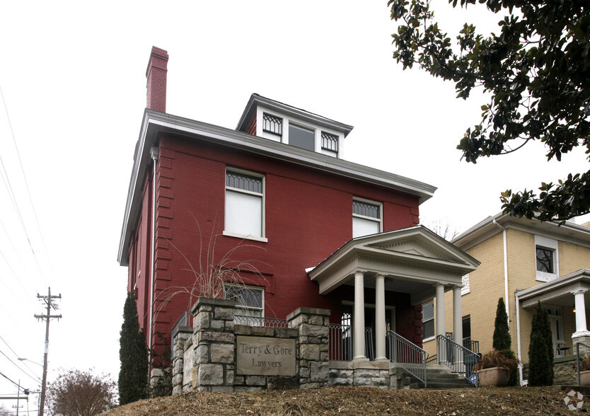 1200 16th Ave S, Nashville, TN à vendre - Photo principale – Image 1 sur 2