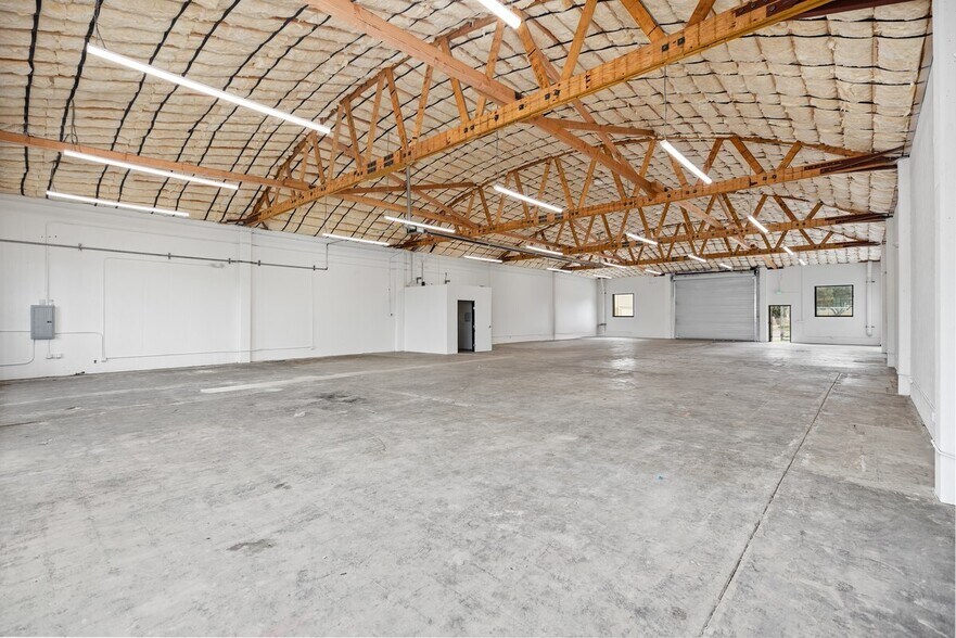 1238 W 1st St, Santa Ana, CA à louer - Photo intérieure – Image 3 sur 8